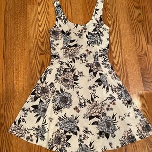 H & M Divided l Floral Dress l Size 4